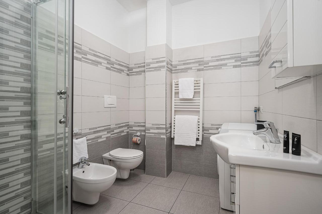 Hemeras Boutique Homes - Design Flat Near Metro Station Mailand Exterior foto